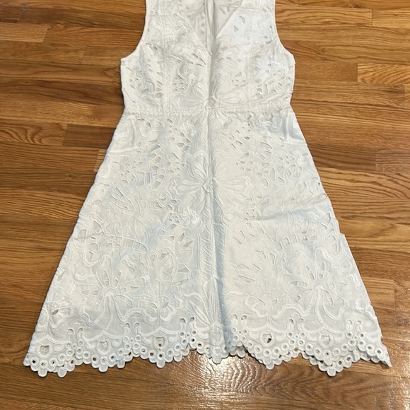 Theory Jemion E White Embroidered Linen Lace Dress White Sleeveless size 6 - Picture 4 of 8
